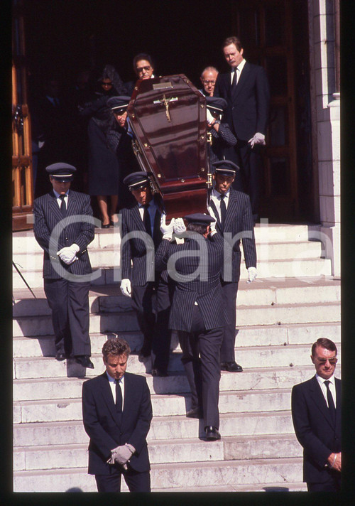 35mm vintage slide* 1990 PRINCIPATO DI MONACO Funerali di Stefano CASIRAGHI (41) 35mm vintage slide* 1990 PRINCIPATO DI MONACO Funerali di Stefano CASIRAGHI (41)